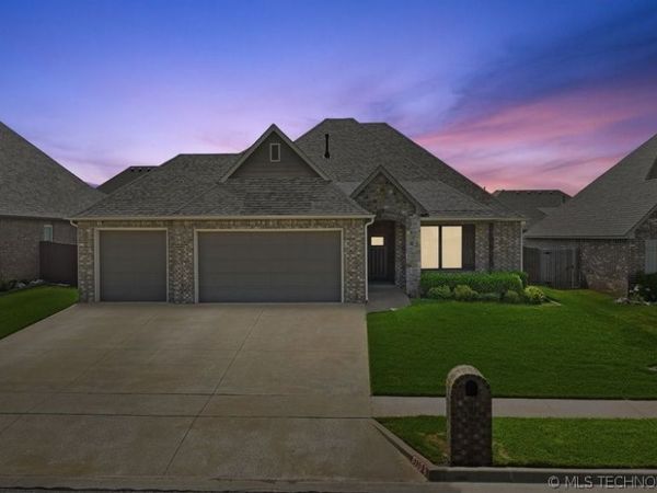 8110 N 77 East Avenue, Owasso, OK 74055