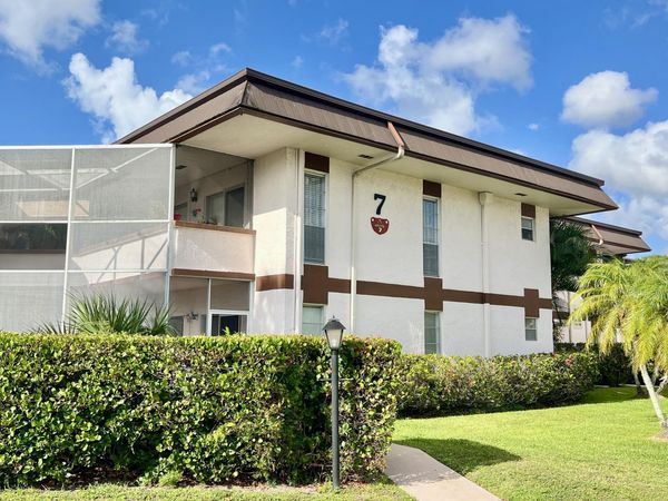 7 Greenway Village N, Unit 105, Royal Palm Beach, FL 33411
