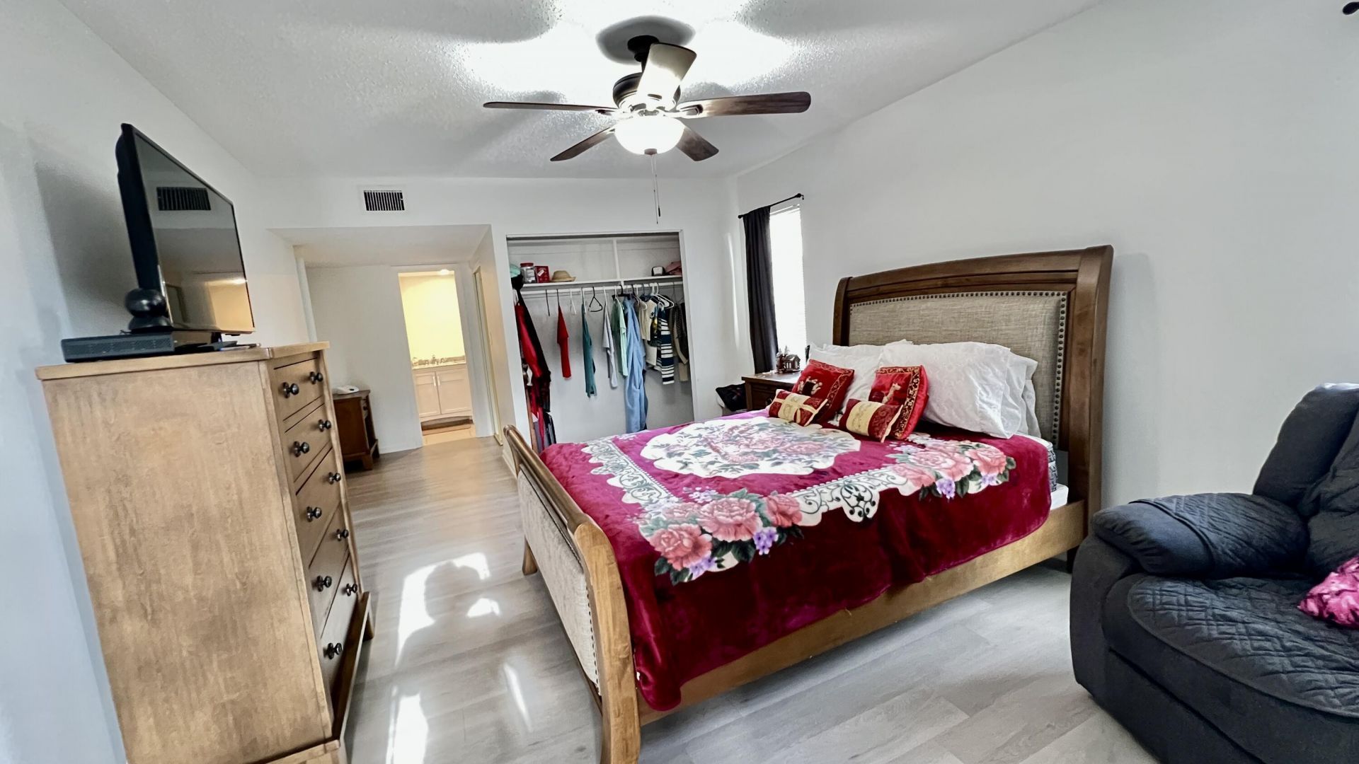 7 Greenway Village N, Unit 105, Royal Palm Beach, FL 33411 Photo