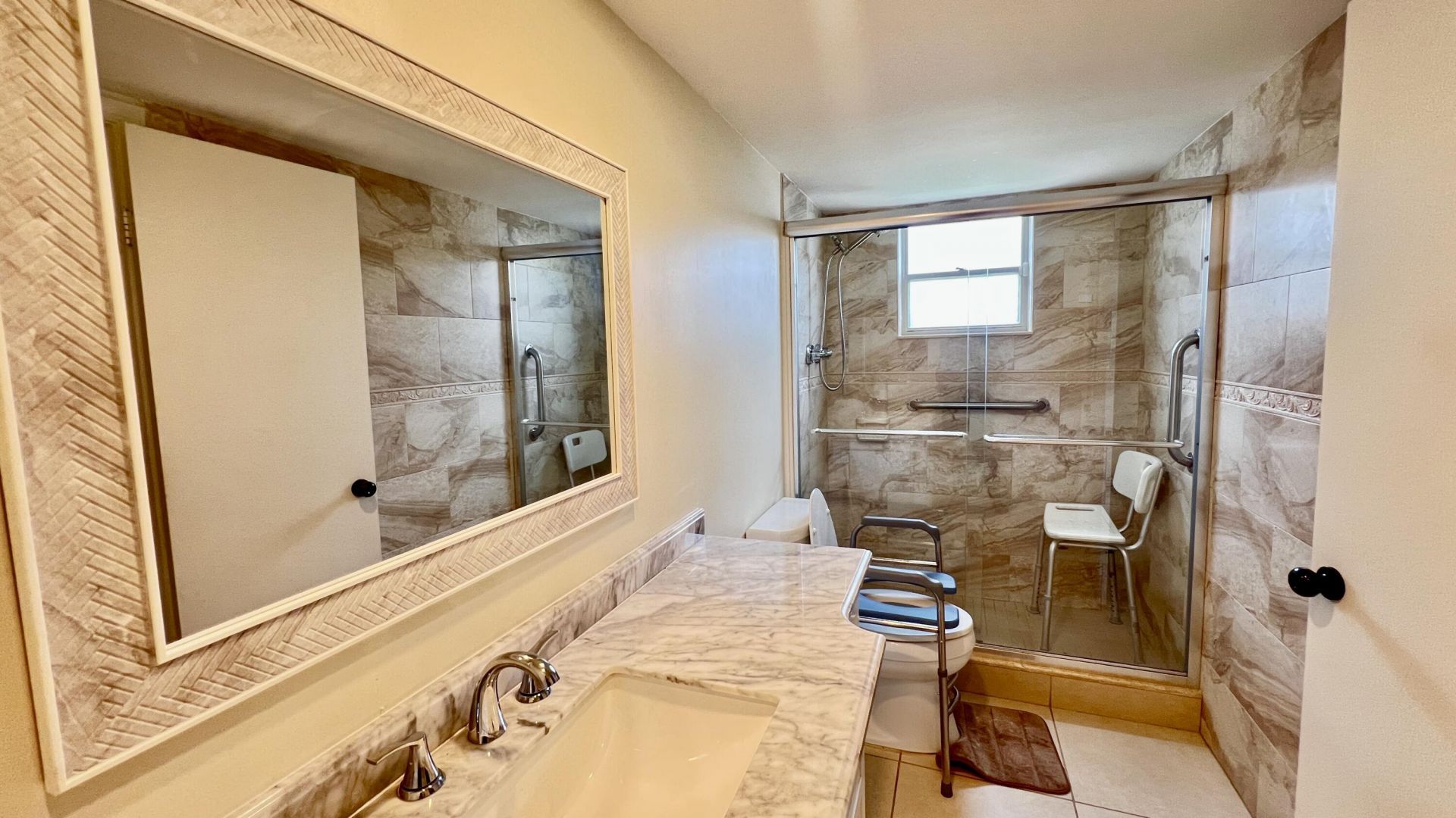 7 Greenway Village N, Unit 105, Royal Palm Beach, FL 33411 Photo