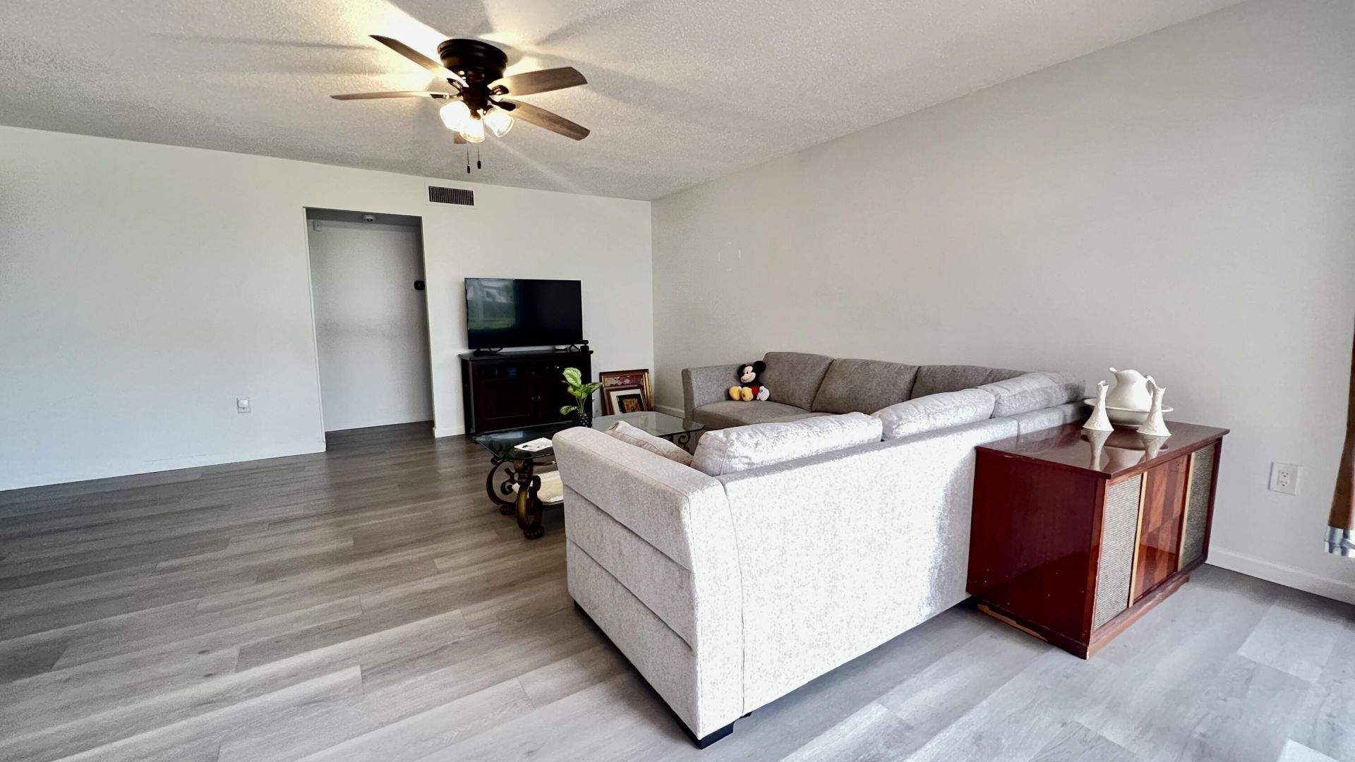 7 Greenway Village N, Unit 105, Royal Palm Beach, FL 33411 Photo