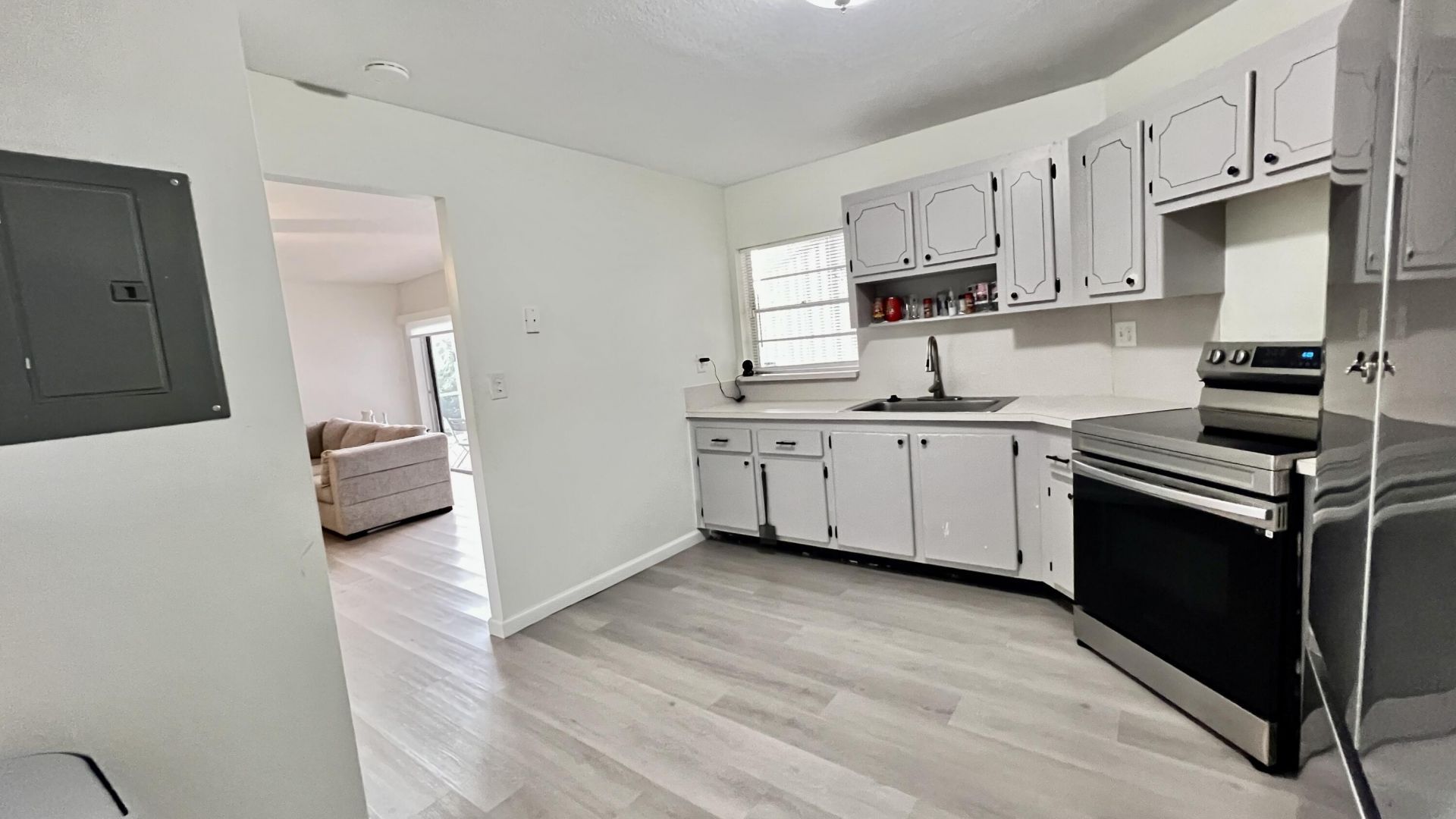 7 Greenway Village N, Unit 105, Royal Palm Beach, FL 33411 Photo