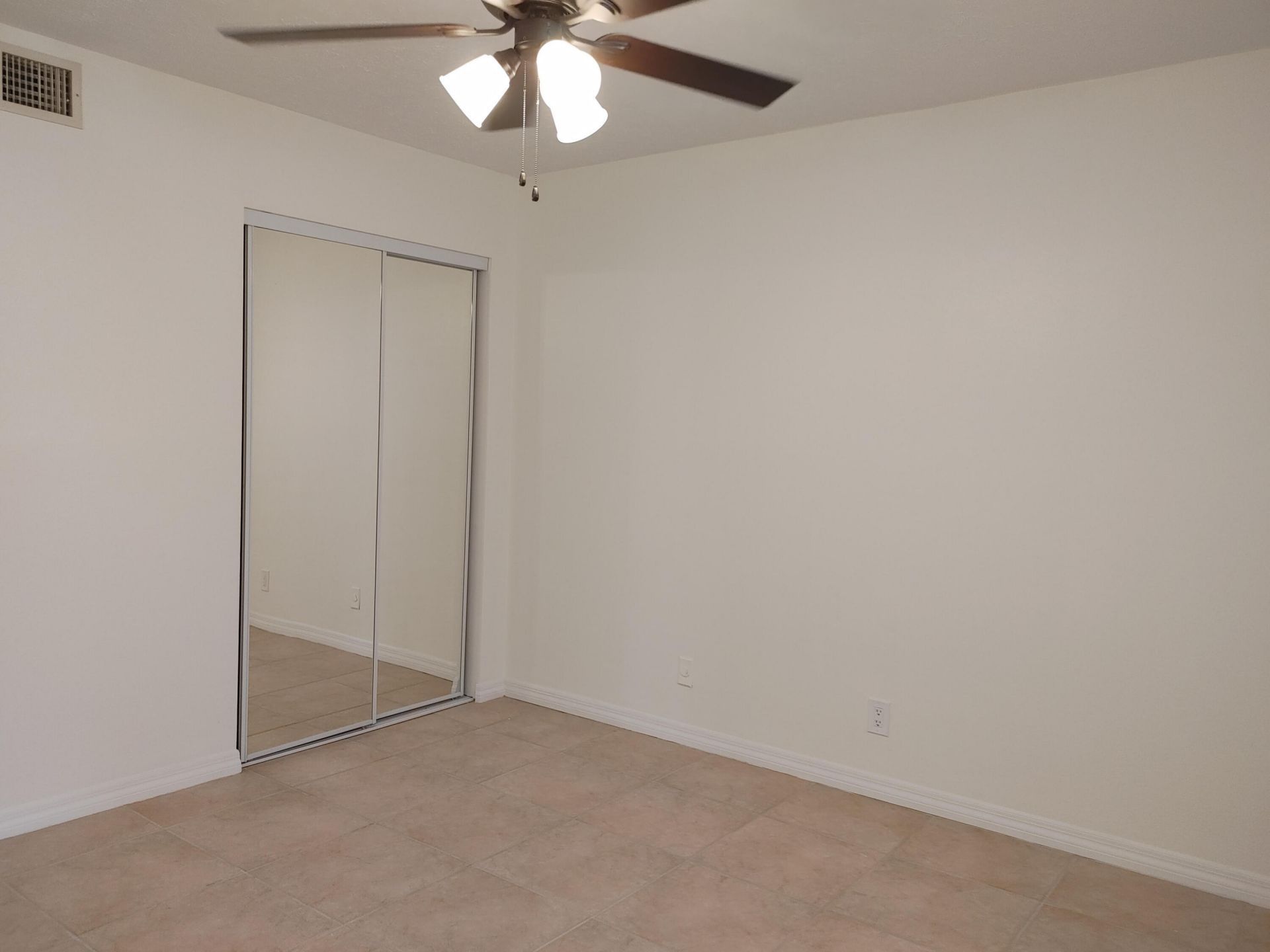 801 SE Central Parkway, Unit 7, Stuart, FL 34994 Photo