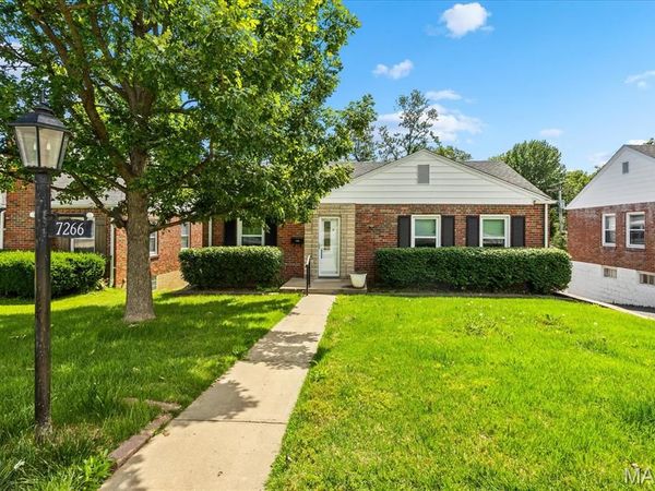 7266 Mackenzie Road , St Louis, MO 63123
