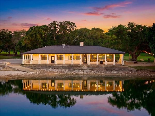 5523 Ehrman Lake Lane , Wallis, TX 77485