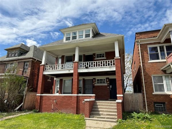 1561 W Grand Boulevard , Detroit, MI 48208