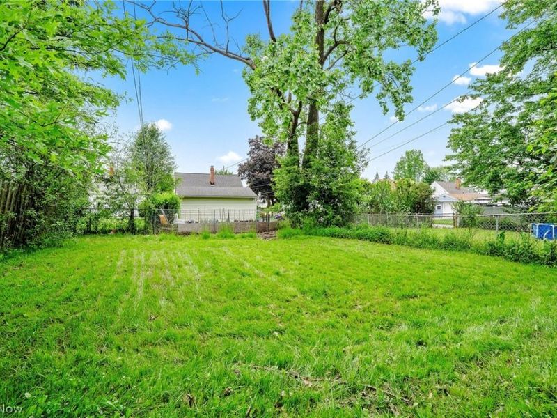 13417 Thraves Avenue , Garfield Heights, OH 44125 Photo 36