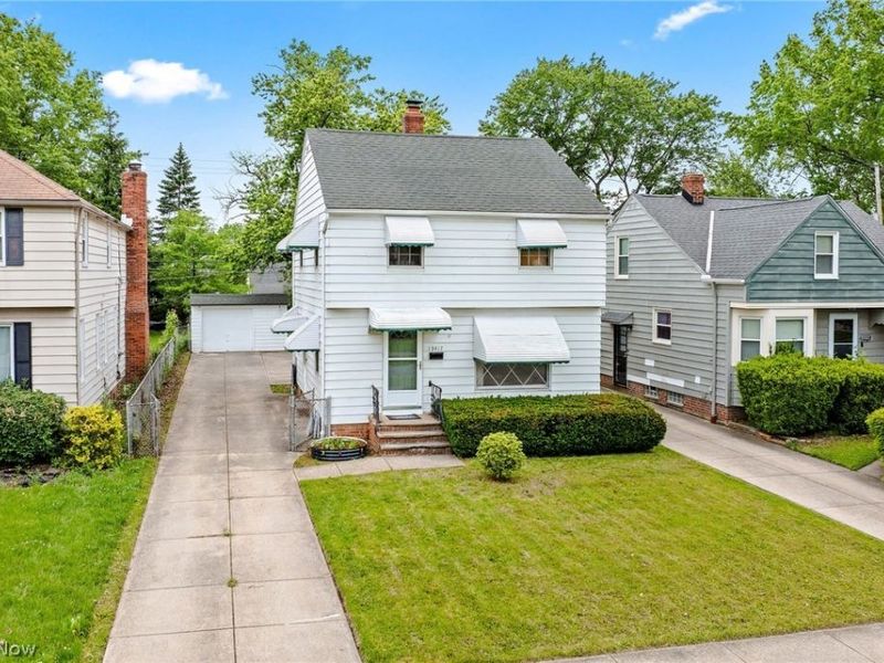 13417 Thraves Avenue , Garfield Heights, OH 44125 Photo 4