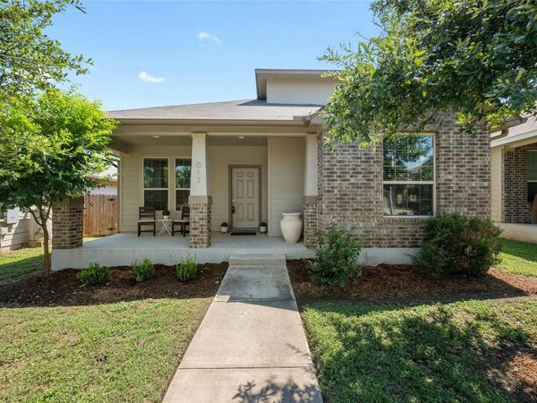 612 Palmilla ST, Leander, TX 78641
