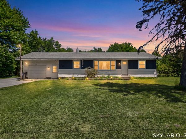 4988 S Brooks Road, Fruitport, MI 49415