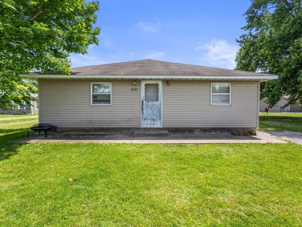 401 Woodworth Drive , Tolono, IL 61880