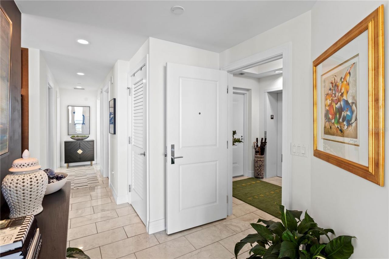 1325 Snell Isle Boulevard Ne, Unit 507, Saint Petersburg, FL 33704 Photo