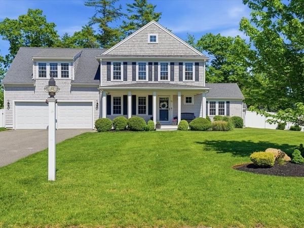 71 Fountain Knoll Ln, Kingston, MA 02364