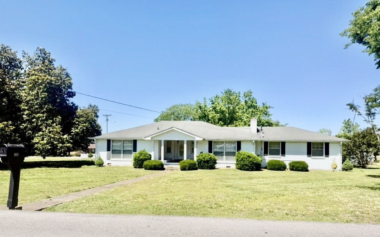 110 Oak Hill Dr, Lebanon, TN 37087 Main Photo