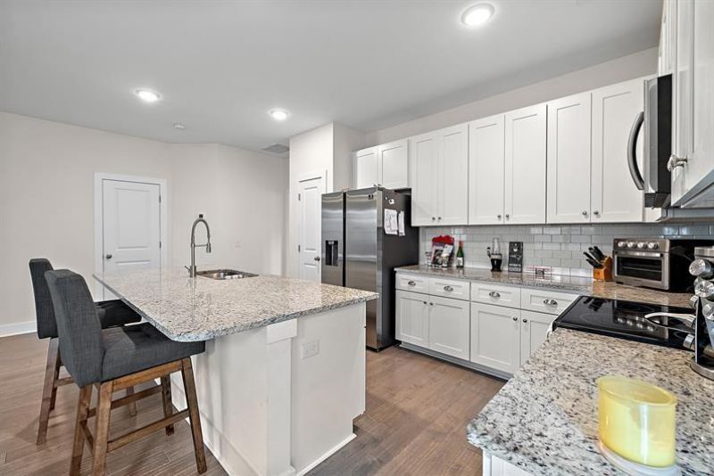 8210 S Antler Drive Photo 5