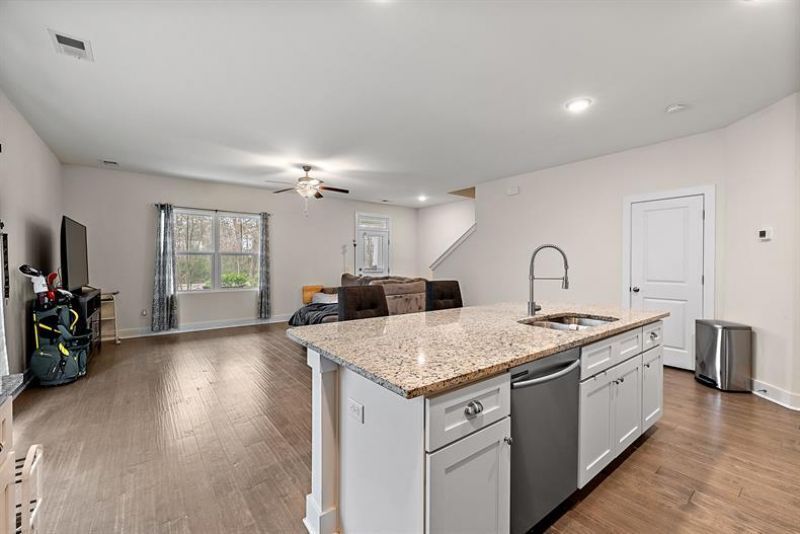8210 S Antler Drive Photo 6