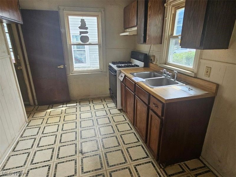 1620 Sandwith Avenue SW, Canton, OH 44706 Photo 4