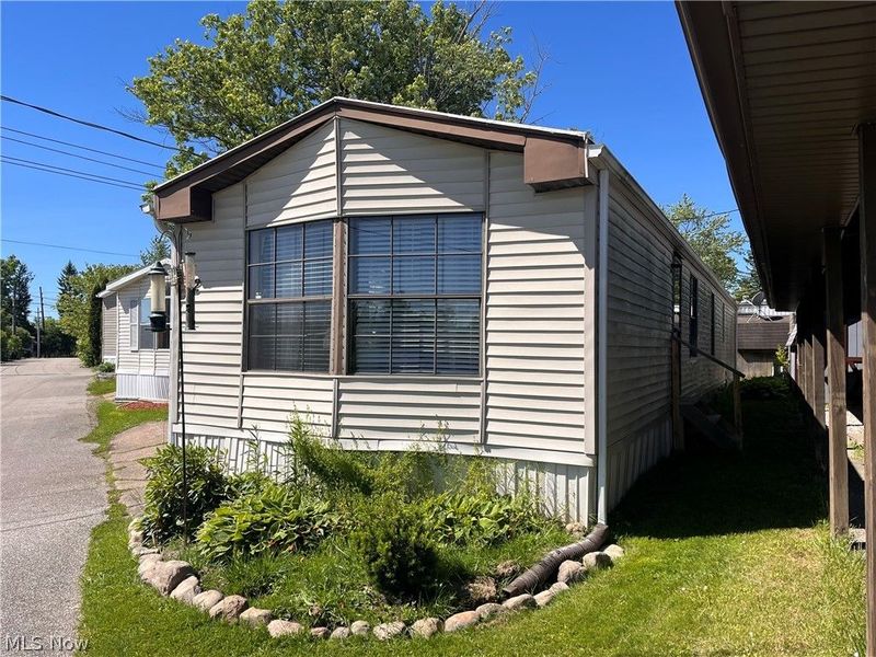 12860 Mayfield Road, Unit 42, Chardon, OH 44024 Photo 2