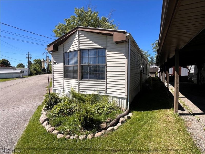 12860 Mayfield Road, Unit 42, Chardon, OH 44024 Photo 3