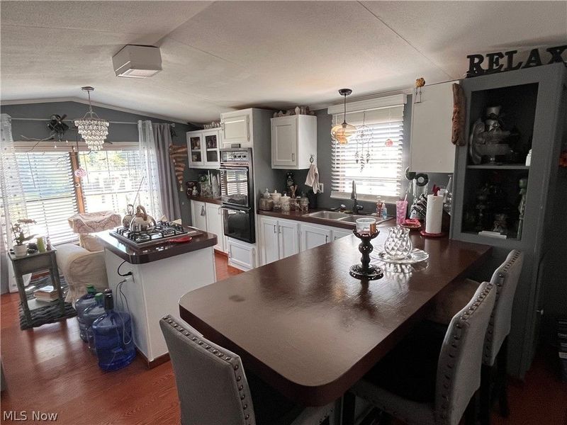 12860 Mayfield Road, Unit 42, Chardon, OH 44024 Photo 9