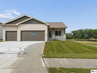 11406 N 161 Avenue, Bennington, NE 68007
