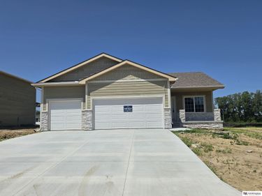 11406 N 161 Avenue, Bennington, NE 68007