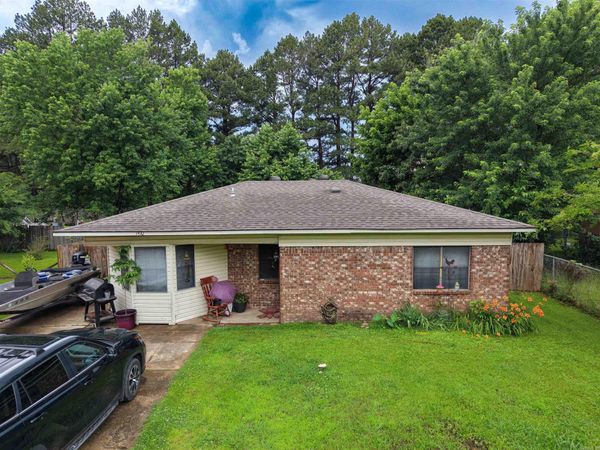 1410 SW Maple St , Hoxie, AR 72433