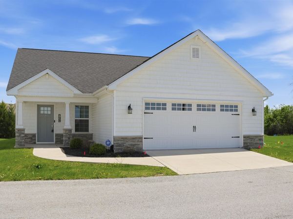 735 W Hamilton Road, Fort Wayne, IN 46814