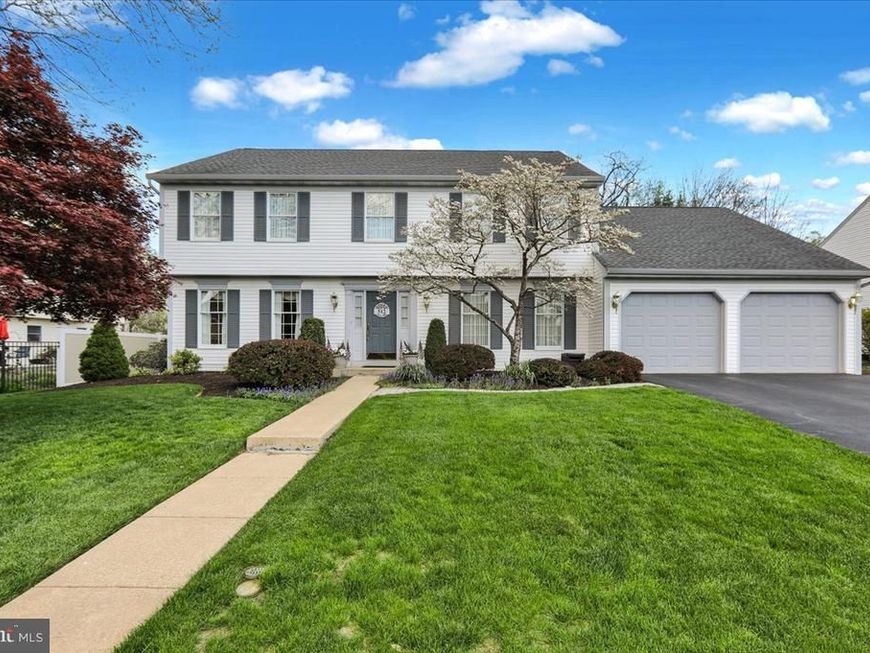512 Thomas Place, Reading, PA 19608 Main Photo