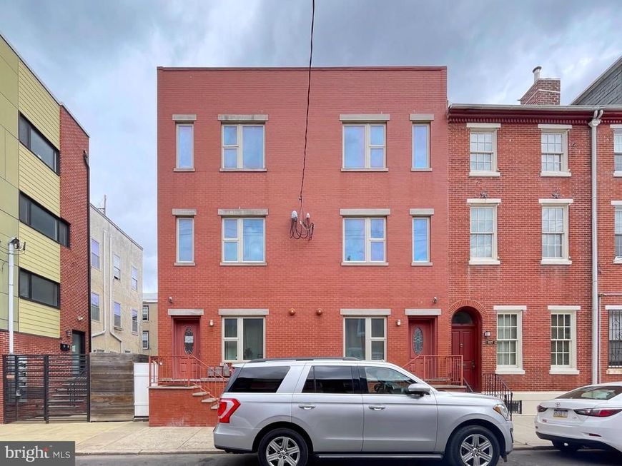 1131 Green Street, Unit 2, Philadelphia, PA 19123 Main Photo
