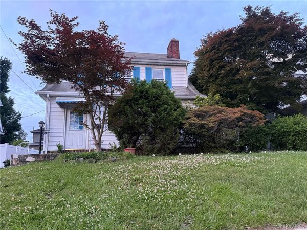 26 Rockland Place, New Rochelle, NY 10801