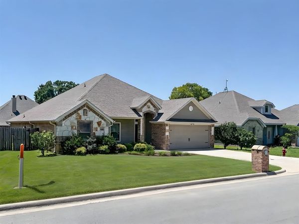 1209 Butterfield Street, Bridgeport, TX 76426