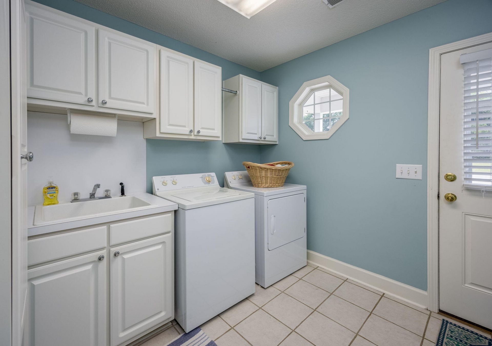 1170 Shore Drive Photo 23