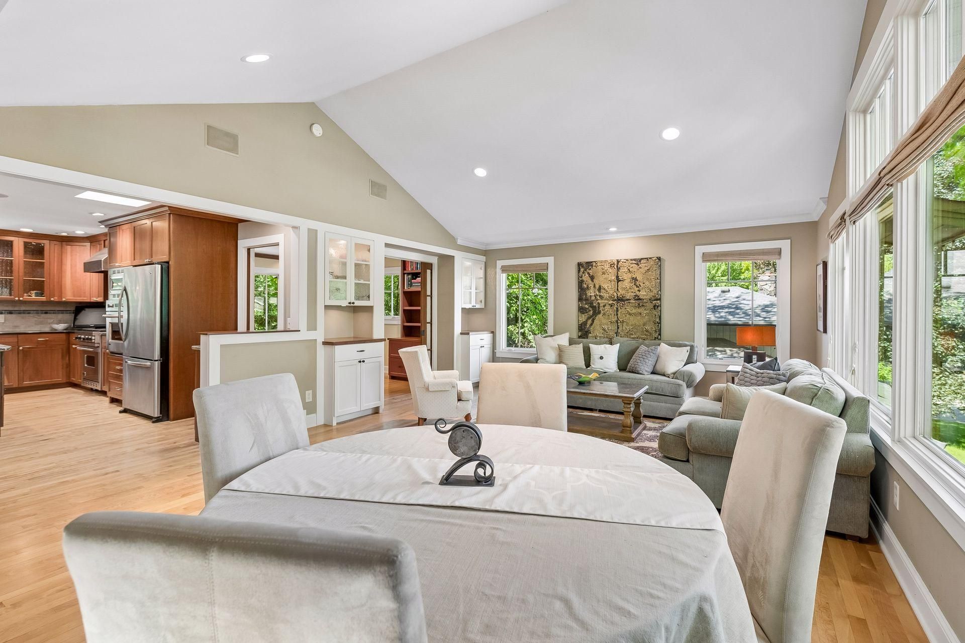 6201 Scotia Drive, Edina, MN 55439 Main Photo