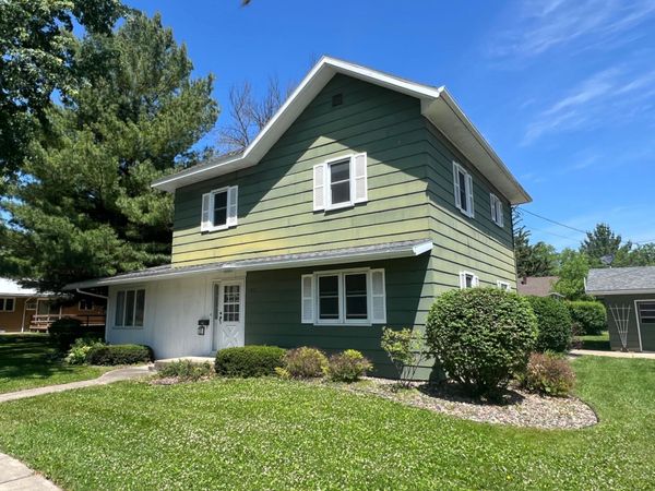 109 E Luella Street , Le Roy, MN 55951