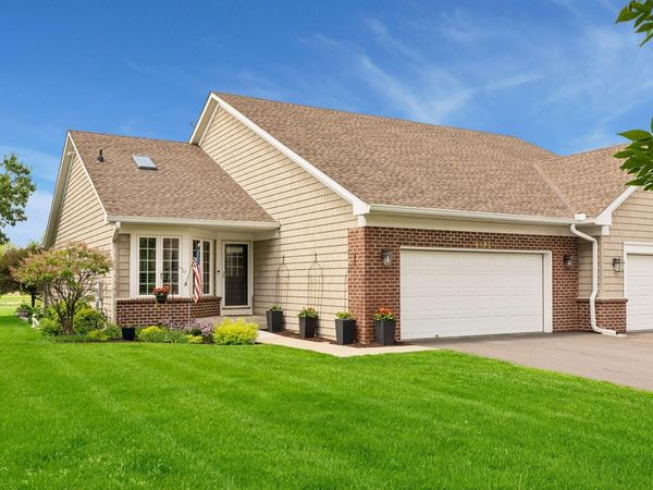 8975 Deer Run Drive, Victoria, MN 55386
