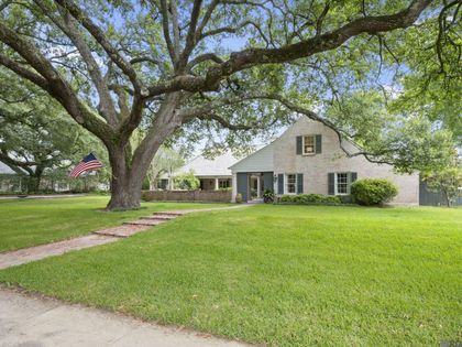2825 Mccarroll Dr Baton Rouge, LA 70809