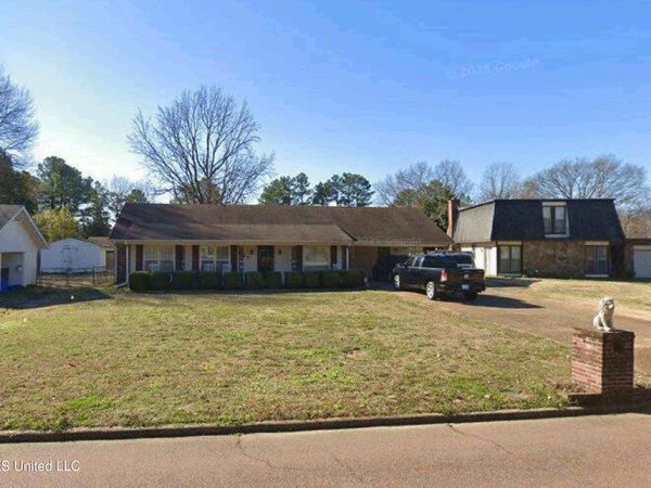 827 Dinwiddie Cove, Southaven, MS 38671
