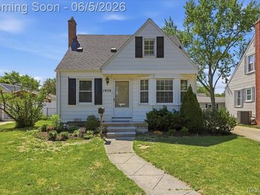 1959 Cass Boulevard, Berkley, MI 48072