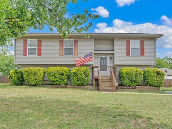 157 Clubhouse DR, Roanoke, VA 24019