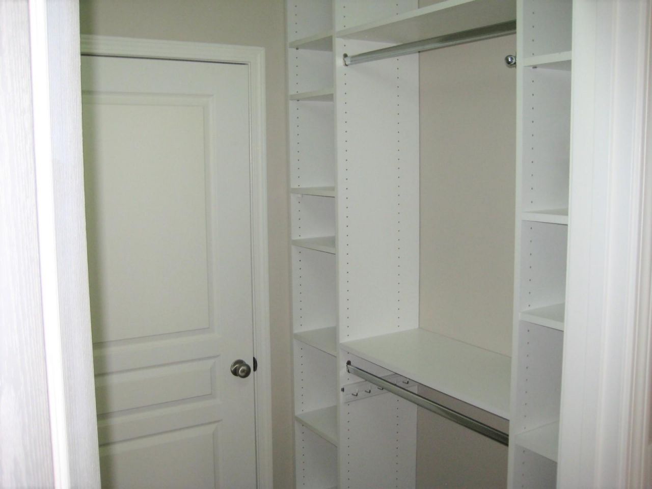 1024 Basildon Road Photo 8