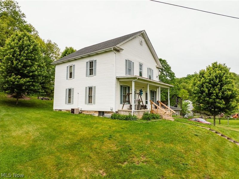 6587 Barkley Road, Uhrichsville, OH 44683 Photo 2