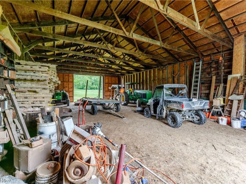6587 Barkley Rd Road , Uhrichsville, OH 44683 Photo 28