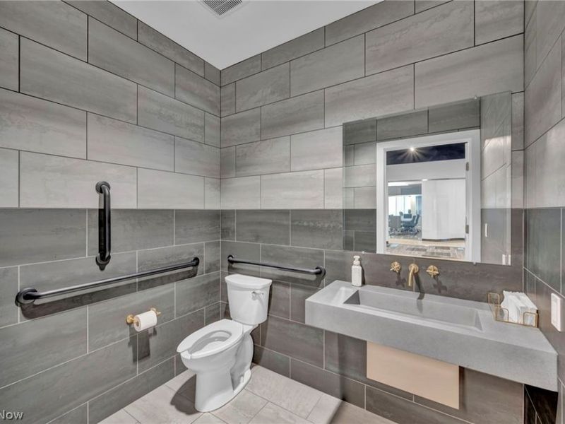 8425 Station Street , Mentor, OH 44060 Photo 31