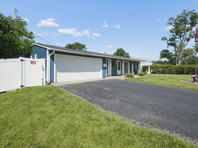 733 Gilmore Drive, Reynoldsburg, OH 43068 Photo 3