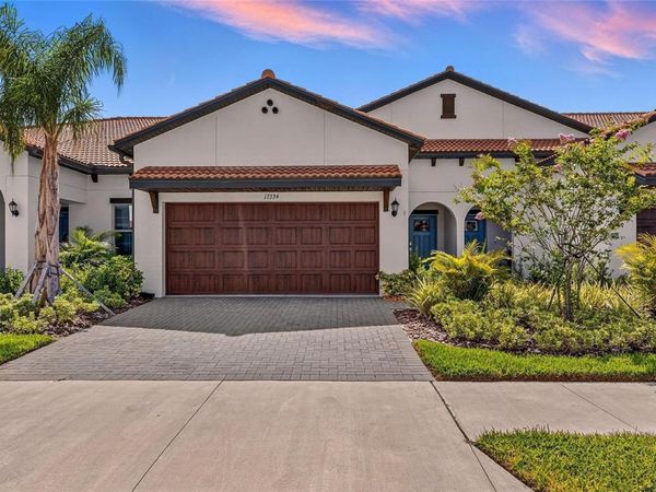 17334 HOLLY WELL AVENUE , WIMAUMA, FL 33598