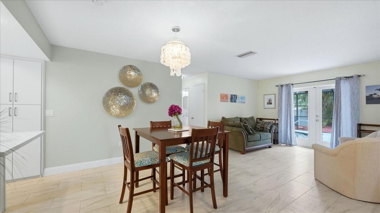 6233 Rockefeller Avenue, Sarasota, FL 34231 Photo