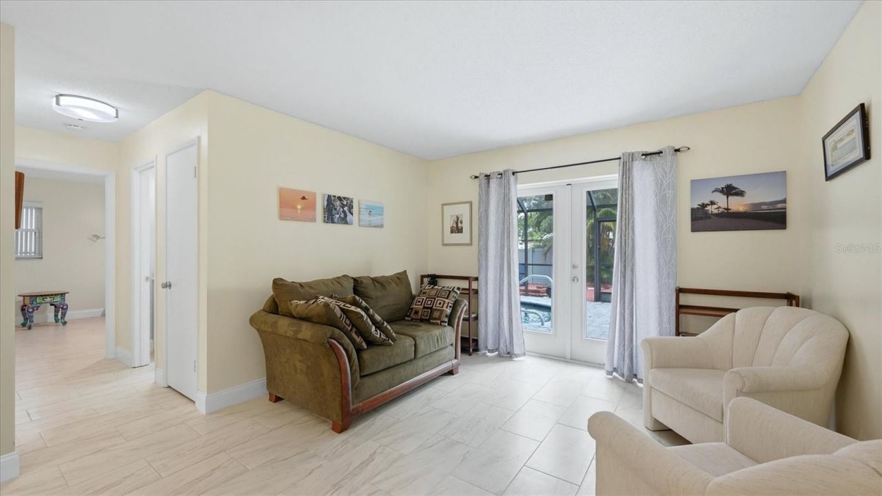 6233 Rockefeller Avenue, Sarasota, FL 34231 Photo