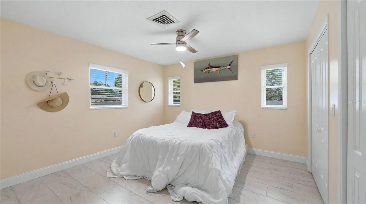 6233 Rockefeller Avenue, Sarasota, FL 34231 Photo