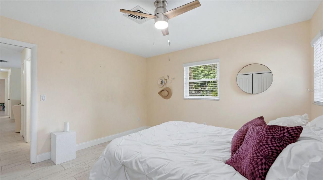 6233 Rockefeller Avenue, Sarasota, FL 34231 Photo